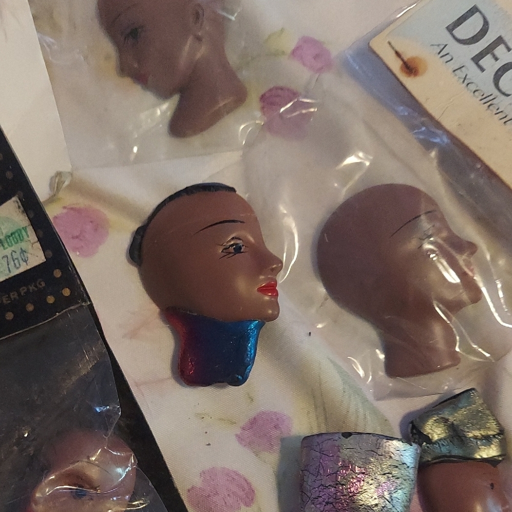 8/$10 All Pieces For $6  Vintage Assorted Deco Flex Doll Heads Set - Picture 10 of 16